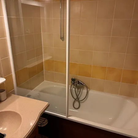 Le Cocon Du Lac, Duplex 5 Pers, Piscine Avec Jacuzzi, Et Peche