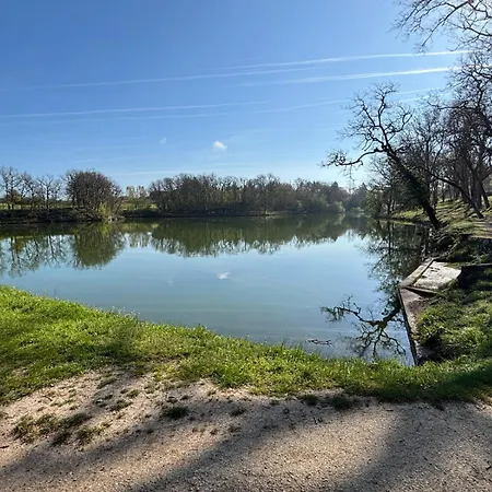 Holiday home Le Cocon Du Lac, Duplex 5 Pers, Piscine Avec Jacuzzi, Et Peche